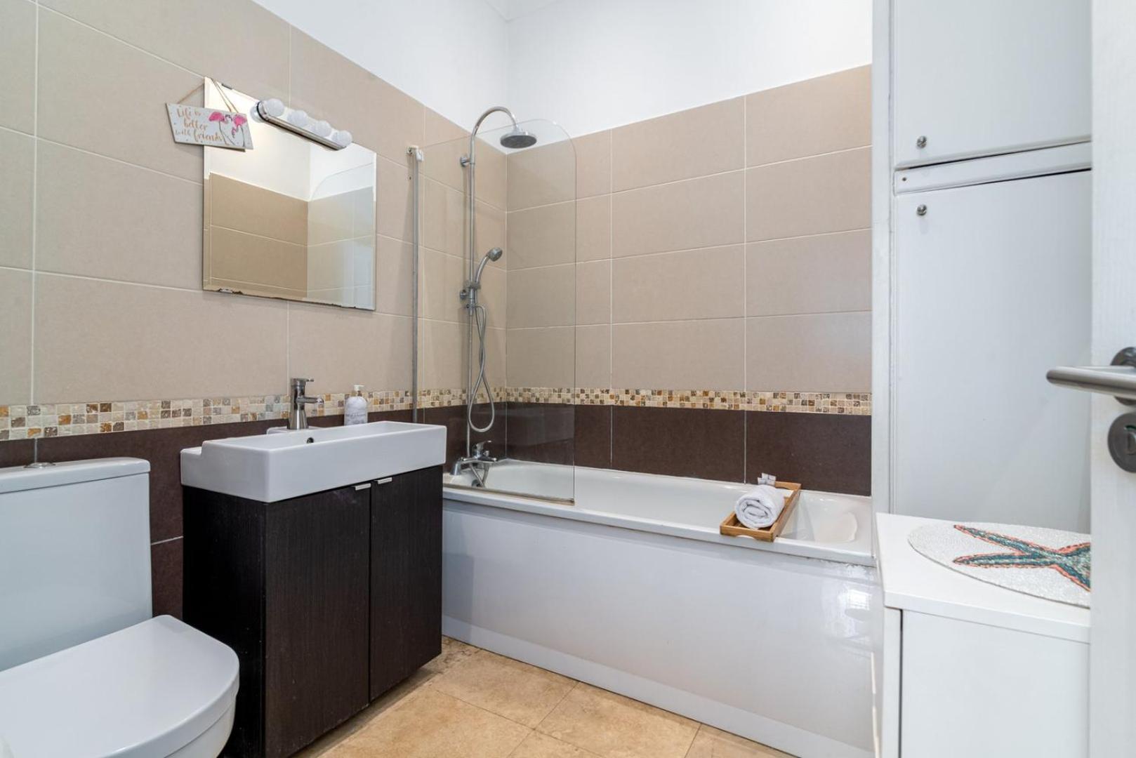 Guestready - Charming Retreat In West Green Londres Quarto foto